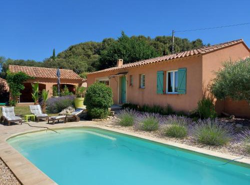Maison agréable pour vacances en Provence, idéale pour 8 personnes