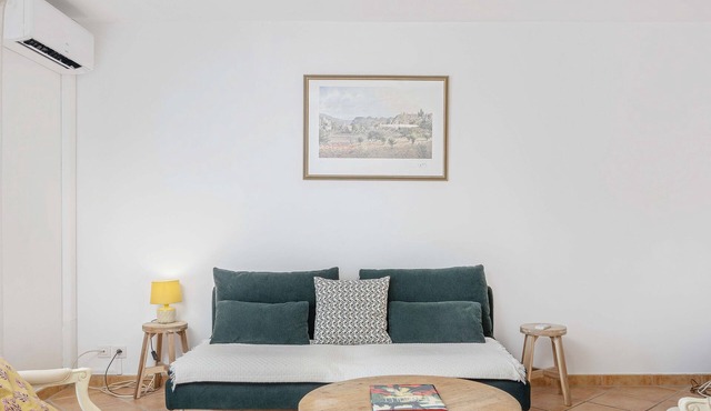 Maison Alena | Lourmarin Main Square