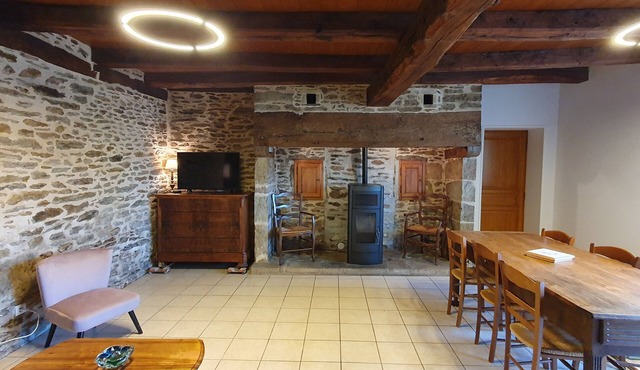 Maison Ancienne Rénovée en 2023