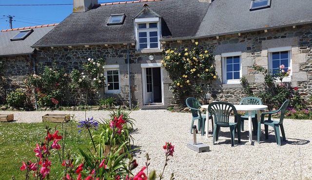 Maison Ancienne Bord de Mer, Plage 400 m, 9 Personnes, Baie de Saint Brieuc
