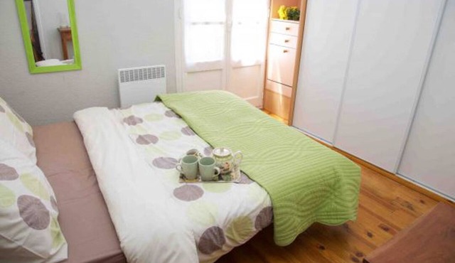 Maison Anis, 3 Bedrooms, Sleeps 6 - Great views of Mount Canigou!