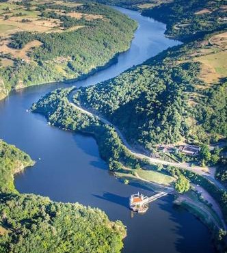 Maison au bord de l'eau