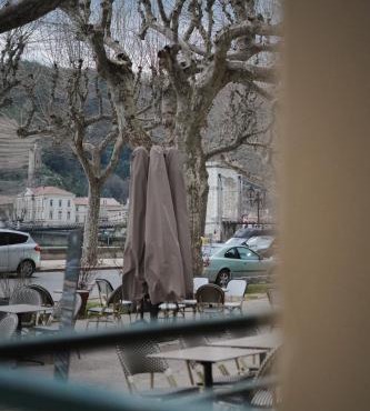 Maison au bord du Rhône avec Patio 5 pers