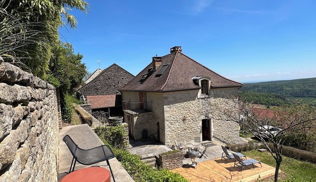 Maison au Bord de la Falaise