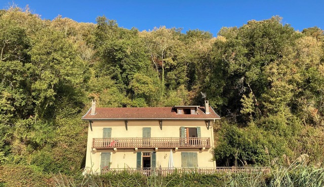 Maison au Bord du Lac