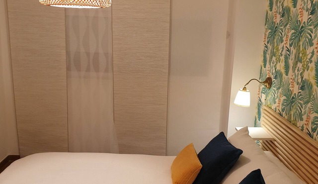 Maison au Cœur de Village Avec Piscine Privée