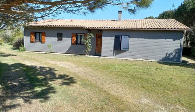 Maison au Calme sur 3300 m² de Terrain Arboré, Avec Terrasse Couverte