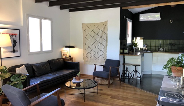 Maison au Calme Centre Village 2 Chambres