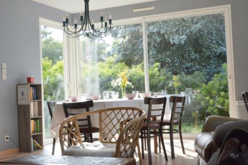 Maison au calme avec jardin & étang 25 min du Puy du F