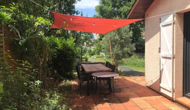Maison au Calme Avec Jardin - Proche Gare Bordeaux