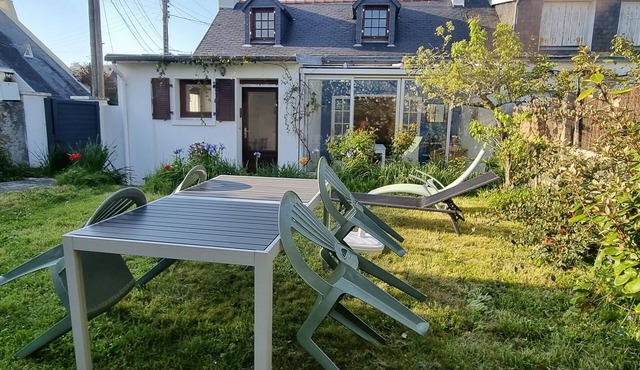 Maison au Centre de Concarneau avec Joli Jardin Clos -
