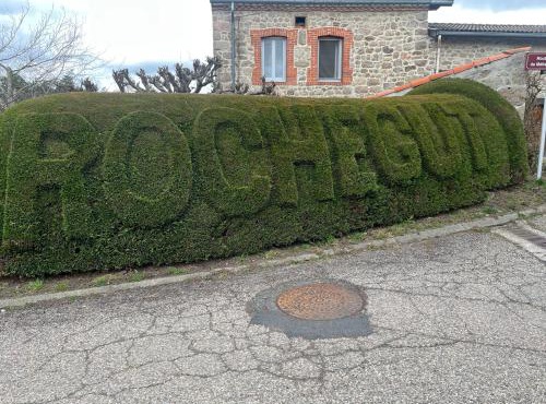 maison au coeur du village de Rochegut