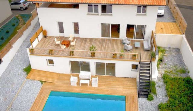 Maison au calme avec piscine