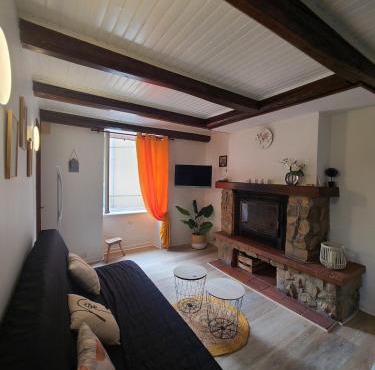 Maison auvergnate entièrement rénovée