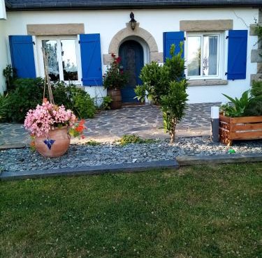 maison aux volets bleus