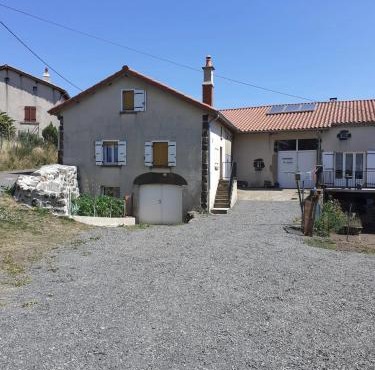 Maison avec 3 chambres à Landos, vue sur les montagnes, 150 m²
