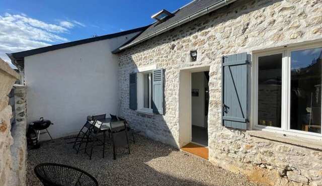 Maison Avec Cours Extérieures au Cœur de Vernon