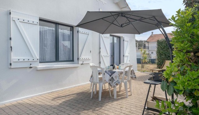 Maison avec jardin à 140m de la Plage in Saint-Michel-Chef-Chef