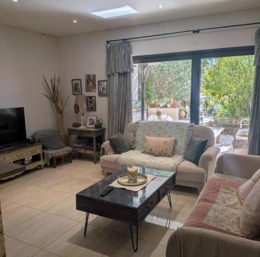 Maison avec grand jardin et jacuzzi proche de l'Etang de Thau