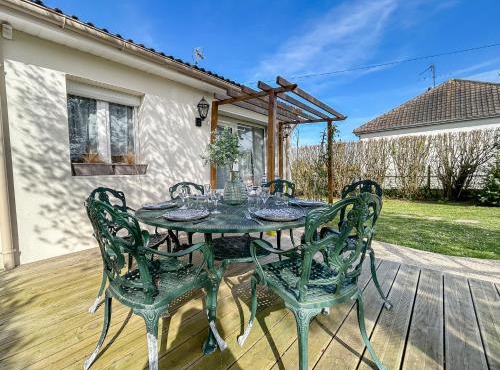 Maison avec grand jardin arboré