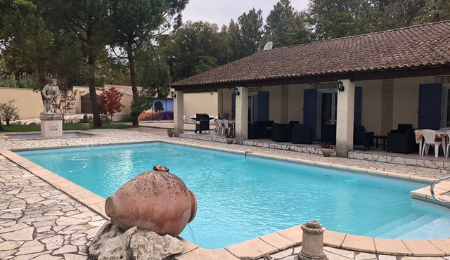 Maison Avec Grande Piscine Individuelle