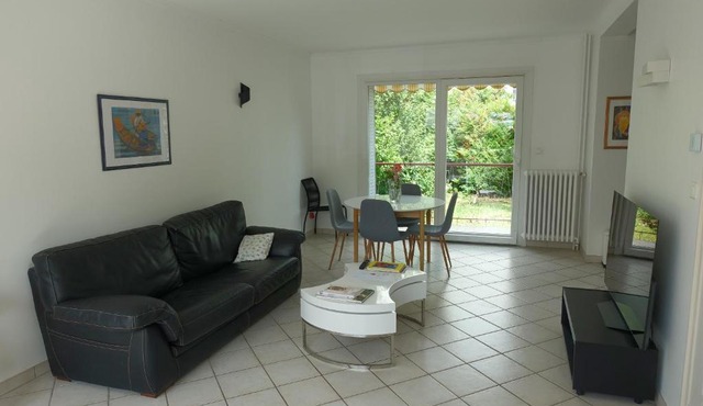 Maison avec jardin au centre de Nancy avec borne de recharge voiture électrique