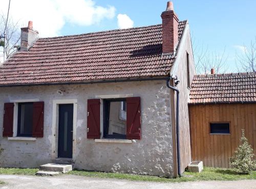 Maison avec jardin, piscine chauffée et baignade à proximité - Le Menoux - FR-1-591-234