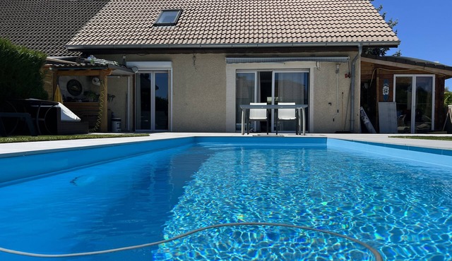 Maison Avec Piscine et Jaccuzzi au Calme à Deux pas D'annecy