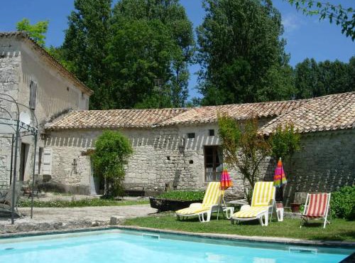 Maison avec piscine partagée à Montaigu-de-Quercy