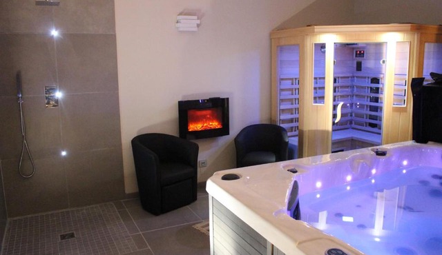 Maison avec piscine, jacuzzi et sauna privatifs - Mas de Nebbas