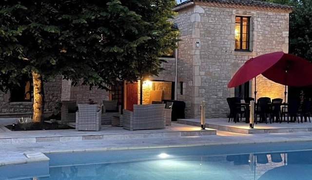 Maison Avec Piscine et Grand Jardin