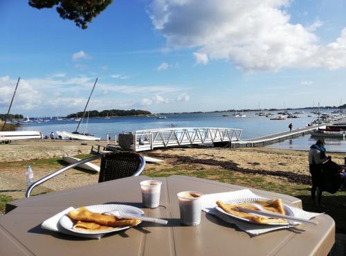 Maison avec Salle Cinéma, à pieds des commerces