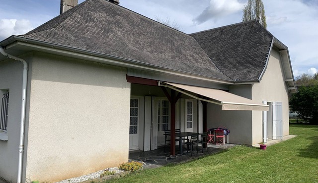 Maison Avec Terrasse et Jardin au Pied de la Montagne