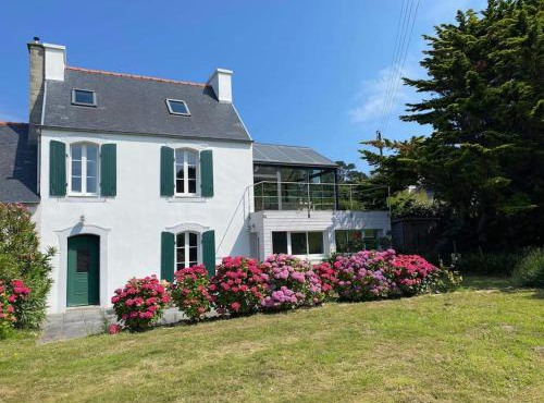 Maison avec vue mer et accès plage à Plougasnou