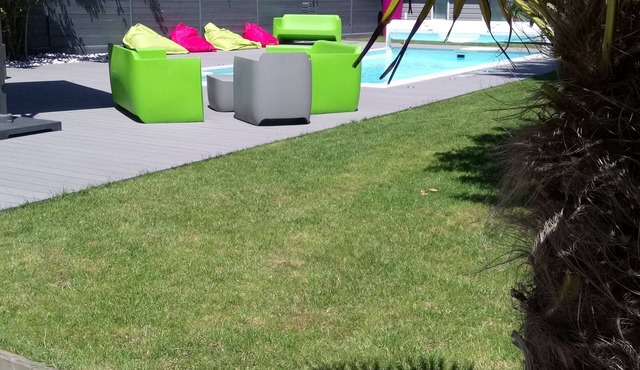 Maison Bauloise, HEATED SWIMMING POOL, 600 m beach, dead end, district of large hotels