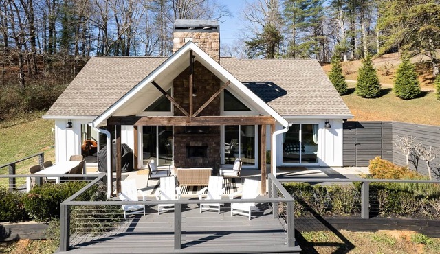 Maison Blanche @ Julep Farms near Highlands, NC