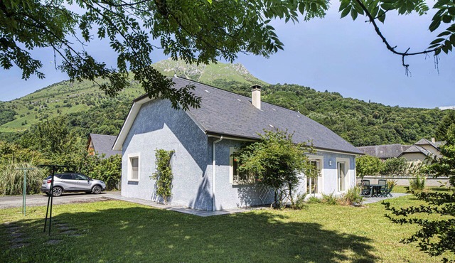 Maison Bleue Confortable 5-7 Pers au Coeur de Bedous, en Vallée D'aspe ?