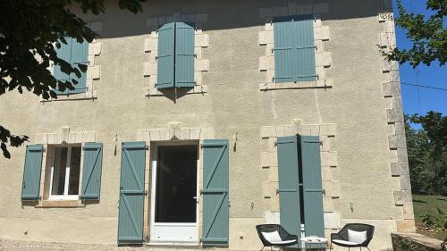 Maison Boutières, family house in Creysse