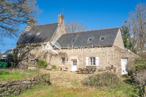 Maison bretonne de 1600 Authenticité & Sérénité