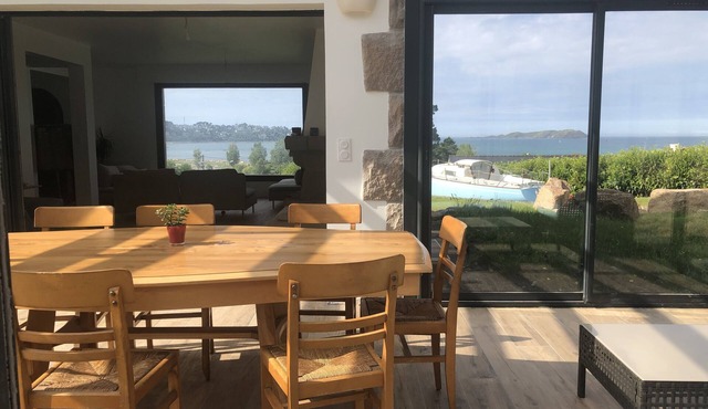 Maison Bretonne Fraichement Rénovée Avec vue mer Panoramique et Sauna