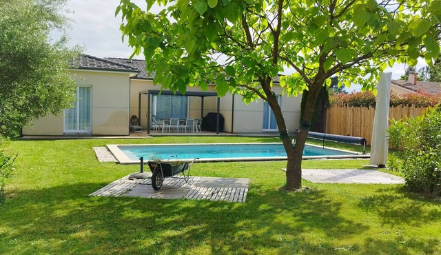 Maison Contemporaine à Artigues-près-bordeaux