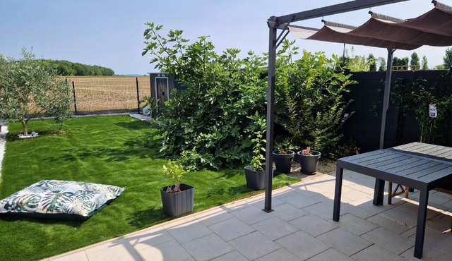 Maison calme avec jardin, vue champs et bois