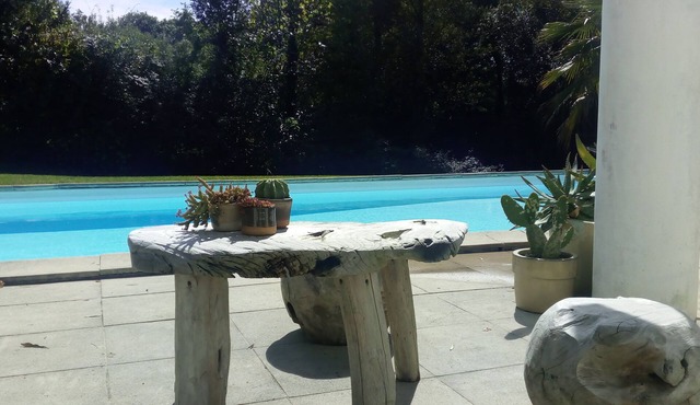 Maison Calme Avec Grande Piscine A Quelques Minutes DE Biarrtz