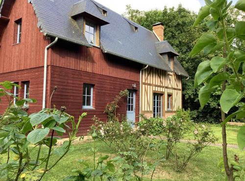 Maison campagne rivière forêt