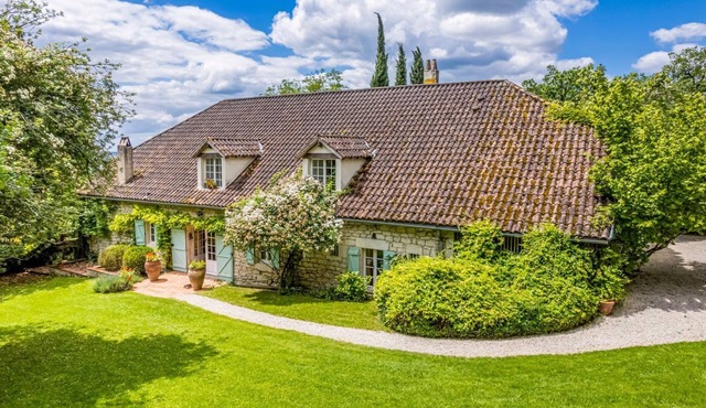 Maison Catalpa - Seven Bedroom Villa, Sleeps 18
