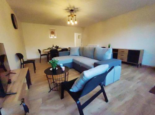 Maison centre bourg L'écrin vatosoa 7 à 9 voyageurs