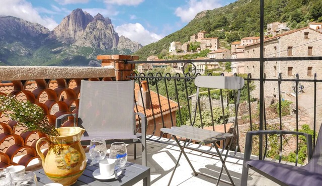 Maison Centre Village OTA 4 Personnes