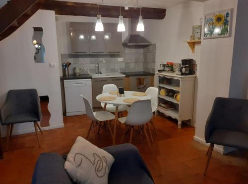 Maison chaleureuse près de lagrasse corbières