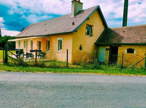 Maison chaleureuse avec cheminée