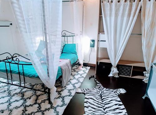 Maison chaleureuse à Capendu avec cheminée et jardin